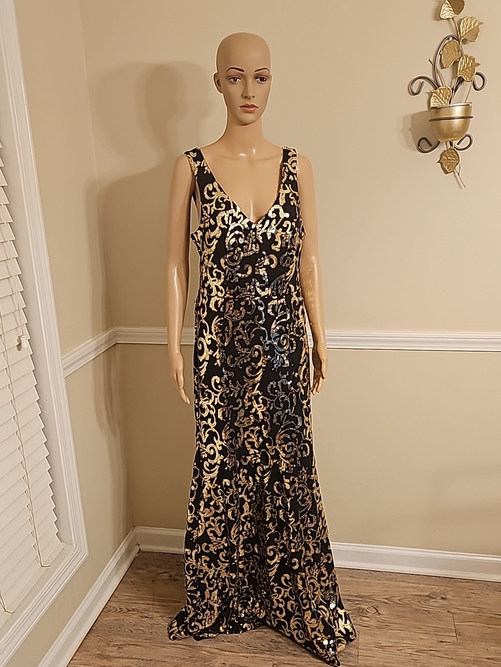 City Triangles Black and Gold Sequin Maxi Dress